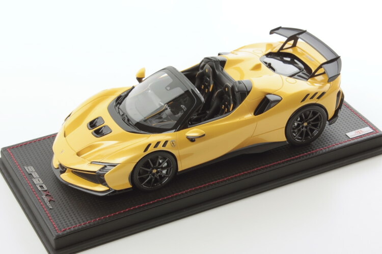 MRコレクション 1/18 フェラーリ SF90 XX ストラダーレ スパイダー 2023 ジアッロ イエロメタリックカーボン 99台限定 MR Collection 1:18 Ferrari SF90 XX Stradale Spider 2023 Giallo yellow metallic carbon limited 99 pcs