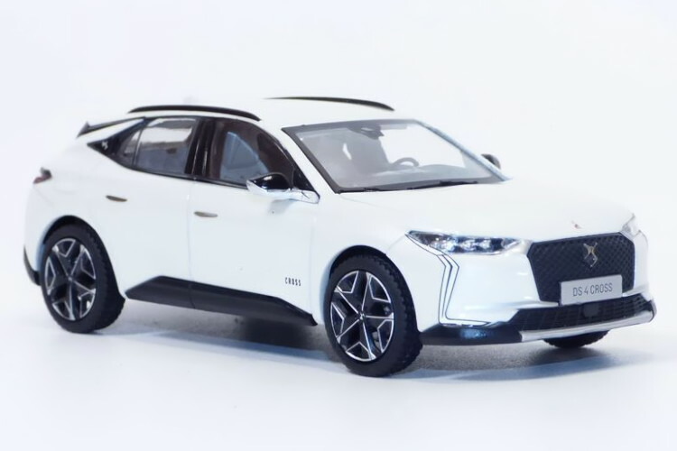 楽天市場】ノレブ 1/43 シトロエン DS4 E-TENSE 2021 クリスタル