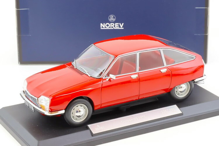 2台セット 1/18 ルノー4LF6 ホワイト &amp; シトロエンアカディアーヌ 32645MB・京商製 ミニッツAWD 日産 フェアレディ 240Z-L