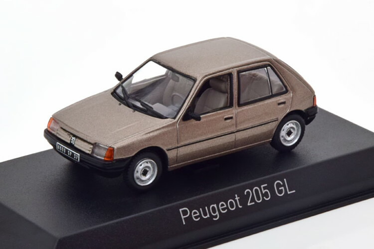 新品 1/43 ノレブ プジョー 205 GTI グリフェ 1990年 グリーン 新品 1/43 ノレブ プジョー 205 GTI グリフェ 1990年 グリーン 1