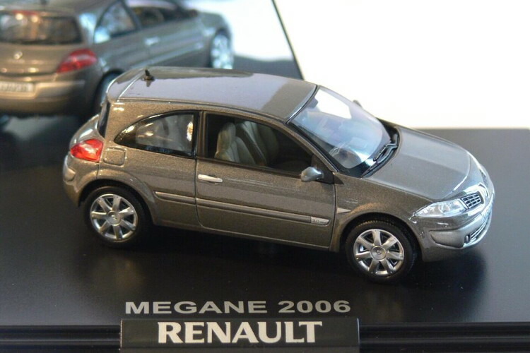 ノレブ 1/43 ルノー メガーヌ クーペ 2006 グレーメット Norev 1:43 Renault Megane Coupe 2006 grey Met