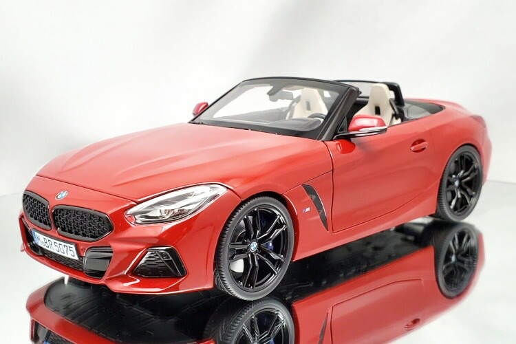 ミニカー ノレブ 1/18 BMW Z4 レッド - メルカリ
