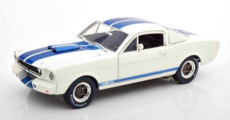 貴重　JOUEFエボリューション製 フォード・ムスタング350GT　紺１／１８ 貴重JOUEFエボリューション製 フォード・ムスタング350GT紺1／18