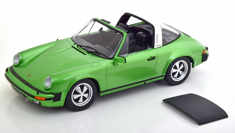 KKスケール 1/18 ポルシェ 911 3.2クラブスポーツ（1989） Kk-Scale 1/18 Porsche 911 Carrera 3.2 Club Sports 1989 Black