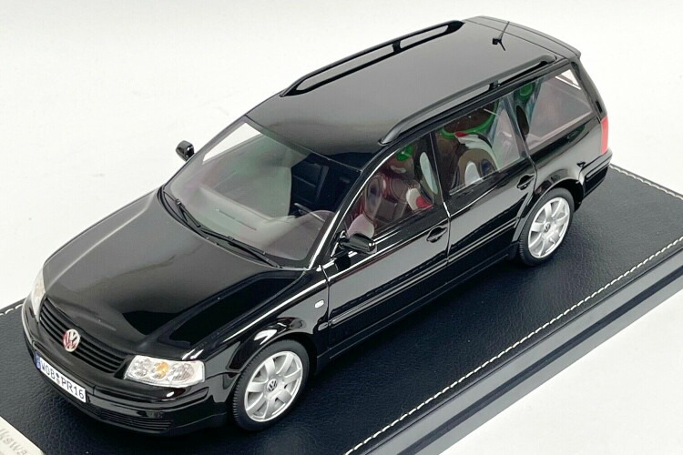 VW マゴタン MAGOTAN パサート 1/18 ミニカー 黒 フォルクスワーゲン