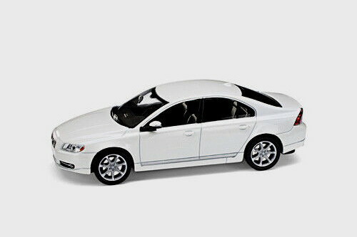 訳有 希少 ノレブ 1/43 ボルボ V40 後期 パールホワイト モデルカー 訳有 希少 ノレブ 1/43 ボルボ V40 後期 パールホワイト モデルカー 訳