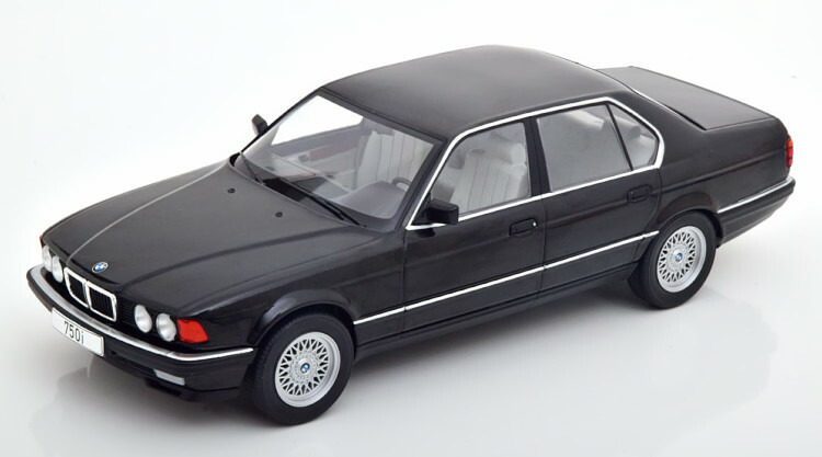 楽天市場】KK-SCALE 1/18 BMW 740i E38 1シリーズ 1994 ブルー