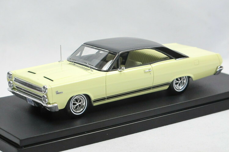 ゴールドバーグ 寄せ合わせ 1/43 水銀 ほうき星 低気圧 1966 黄色Goldvarg Collection 1:43 Mercury Comet Cyclone 1966 Jamaican Yellow