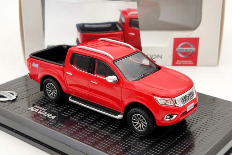 日産 1/43 ナバラ 4x4 ピックアップ トラック 2019 レッド 1:43 Nissan Navara 4x4 Pickup Truck 2019 Red