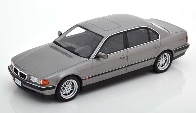 楽天市場】オットー 1/18 BMW 325i E30 サルーン 1988 シルバー 999台