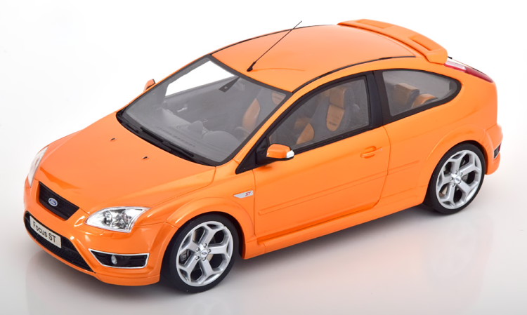 オットーモービル 1/18 ジェラルド・r・フォード 興味の中心 ST 2.5 MK2 2006 レンジメタリック 3000台押さえるOtto Mobile 1:18 Ford Focus ST 2.5 MK II 2006 orange-metallic Limited Edition 3000 pcs