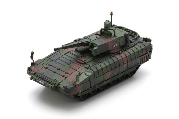 シュコー 1/87 プーマ 戦車 ドイツ陸軍 1945 ミリタリー カモフラージュ Schuco 1:87 TANK PUMA GERMAN ARMY 1945 MILITARY CAMOUFLAGE