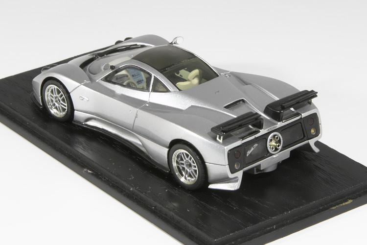 中古品 スパーク 1 43 パガーニ ゾンダ C12s 7 3 シルバー Pagani Zonda Altamisa Mx