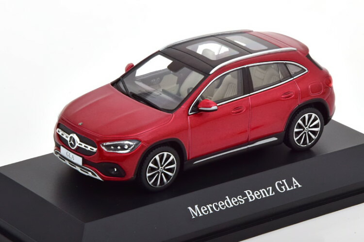 Mercedes-Benz - 1/43 Mercedes Benz GLA 45 AMG 2015 メルセデス Amazon | ☆ スパーク 1/43 メルセデス AMG GLA45 2016 シーラス