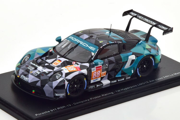 Spark スパーク ポルシェ 911 RSR ル・マン24時間レース　2018 ル・マン24時間レースでクラス優勝を遂げたピンクカラーの