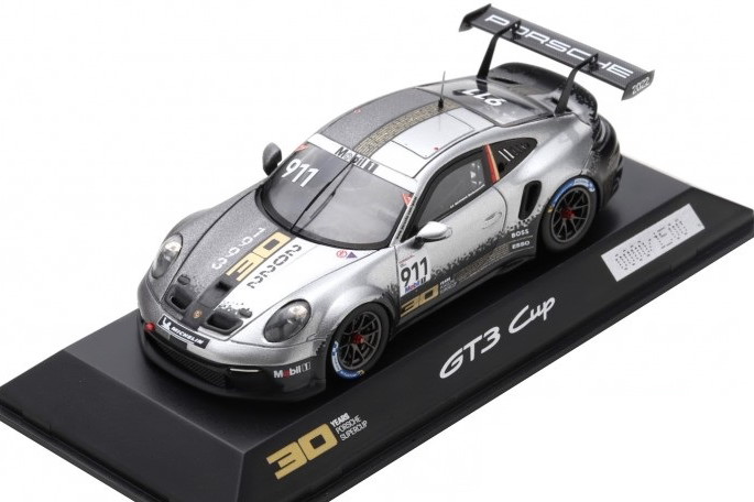 スパーク 1/43 ポルシェ 911 992 GT3 RS 2022 GT シルバーメタリック 