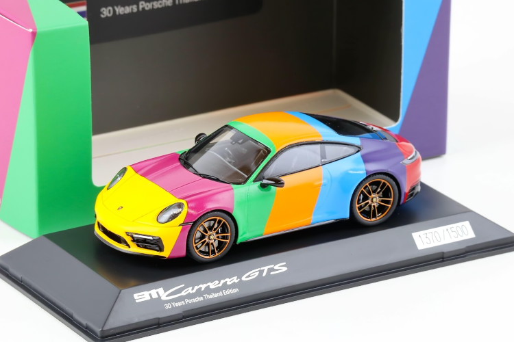 1/43 ポルシェ カレラGT ディーラー特注モデル 2台セット 1/43 ポルシェ カレラGT ディーラー特注モデル 2台セット - メルカリ