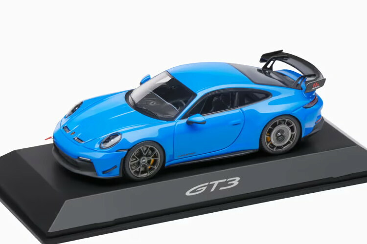 スパーク 1/43 ポルシェ 911 992 GT3 Manthey Kit 2024 シャークブルーSPARK 1:43 Porsche 911 992 GT3 Manthey 2024 Sharkblue｜Reowide モデルカー カタログ SHOP