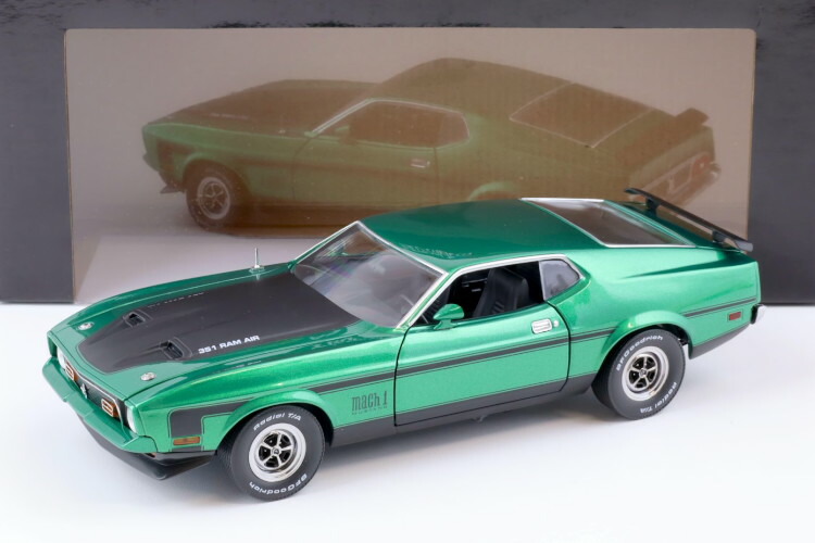楽天市場】ミニカー 1/18 SUNSTAR☆1971 マスタング マッハ1