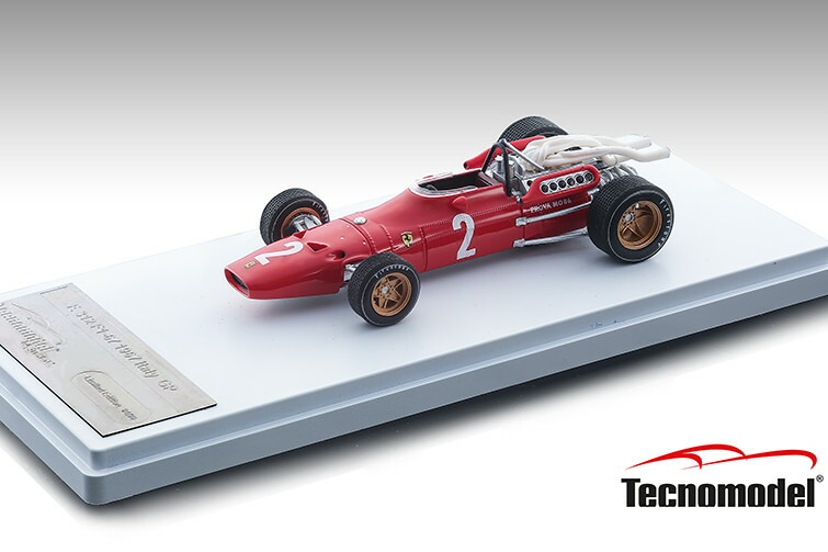 レトロ フェラーリ クラシックフェラーリで風を切って走る│1960年代のフェラーリ