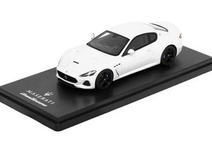 マセラティ特注 TSM 1/43 マセラティ グランツーリスモ 2017 白いことTSM 1:43 Maserati GranTurismo Bianco Birdcage おもちゃ-車