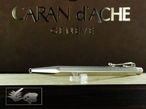 【中古】【未当て嵌める・未開封品】Caran d \u0027ache Ecridor Chevron Ballpoint