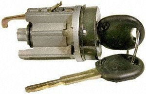 【中古】【未使用・未開封品】Standard Motor Products SC86 スピードセンサー