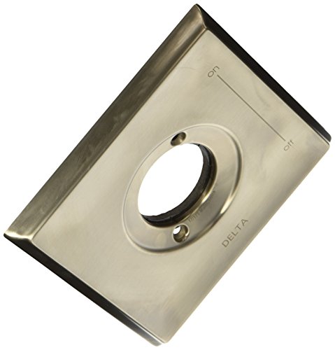 【中古】【未使用・未開封品】Delta RP52588SS Dryden Tub and Shower Escutcheon, Stainless by DELTA FAUCET