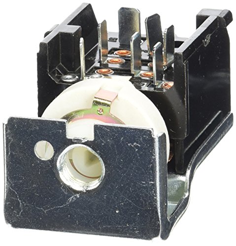 【中古】【未使用・未開封品】Standard Motor Products DS-165T ヘッドライトスイッチ