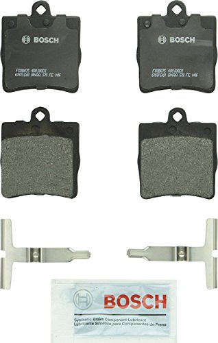 【中古】【未使用・未開封品】BOSCH製 ベンツ W203 W202 R170 R171 C208 W210 QuietCast リア用 プレミアムディスクブレーキパッド 0034202720 0044209120 0024207120 BP779