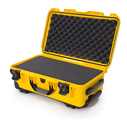 【中古】【未当て嵌める・未開封品】Nanuk 935 Yellow 正六面体海綿質付き添い人
