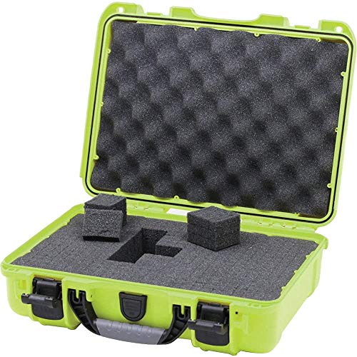 【中古】【未当て嵌める・未開封品】Nanuk 910 Lime 正六面体海綿体付き添い人