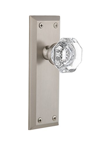 【中古】【未使用・未開封品】Grandeur Fifth Avenue Plate with Chambord Crystal Knob, Privacy - 2.375, Satin Nickel by Grandeur