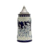 【中古】【未当て嵌める・未開封品】Collectible German Castle Festive Engraved Cobalt Blue Beer Stein with metal lid