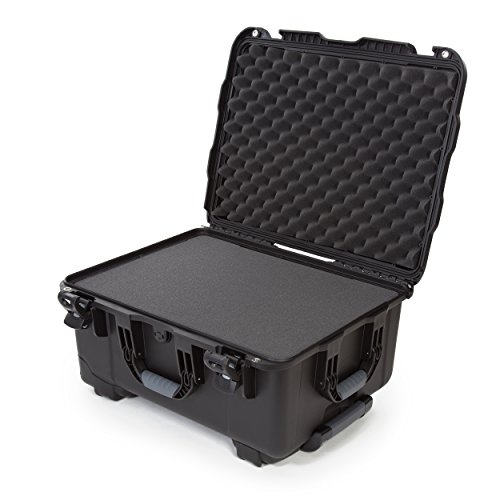【中古】【未当て嵌める・未開封品】Nanuk 950 Black 正六面体海綿質付き添い人