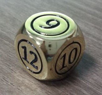 【中古】【未使用・未開封品】1x Command Zone Metal Dice, Gold Color / for Commander EDH Tiny Leaders Magic: The Gathering MTG Die|AJIMURA-SHOP