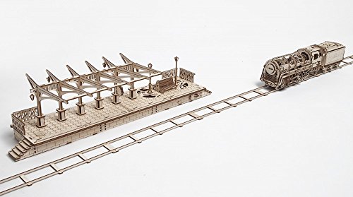 【中古】【未使用・未開封品】UGEARS セット売り スリーインワン 機関車 + 鉄道プラットフォーム+ レール機械 3Dパズル 環境に優しいギフト 難問 日曜大工 ティーンズ 大人 少