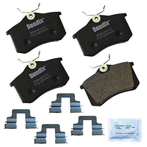 【中古】【未使用・未開封品】Bendix プレミアム 銅不使用 CFM1112 セミメタリック ブレーキパッド (後部に取付金具付き)