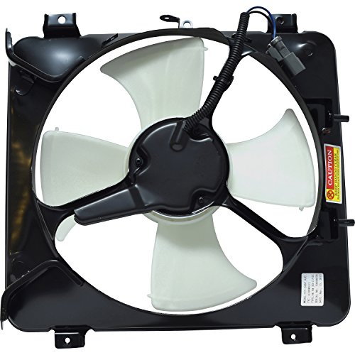 【中古】【未使用・未開封品】UAC FA 70078C A/C コンデンサーファンアセンブリ