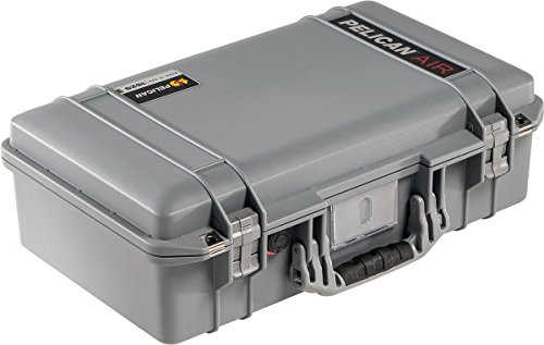 【中古】【未当て嵌める・未開封品】1525Air Carry-On Case with Pick-N-Pluck Foam (Silver)