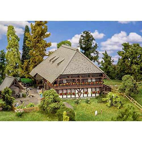 【中古】【未使用・未開封品】Faller HO 130576 ブラックフォレストファームヤード - スケール1:87 - 2018