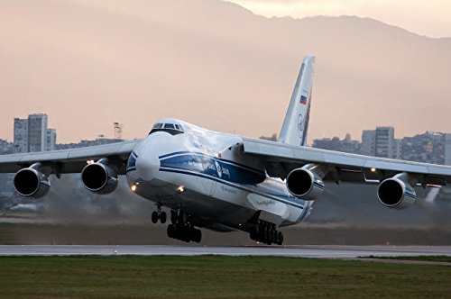 【中古】【未当て嵌める・未開封品】Antonov An-124 飛行機 ソフィア飛行場から飛び立つ ブルガリア共和国 張り出し 刷り上げる アントン・バラキエフ ストックトレック 想い浮かべる (34 x 22)