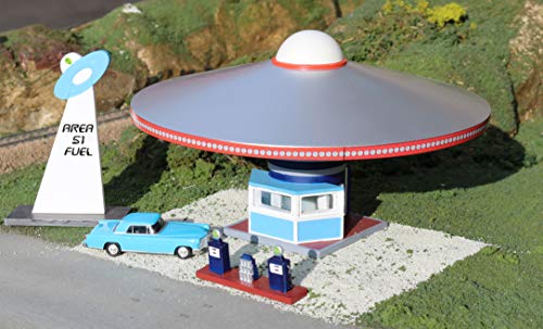 【中古】【未使用・未開封品】Roadside USA 樹脂ビルディング - エリア 51 ポンプ付き燃料 - HOスケール