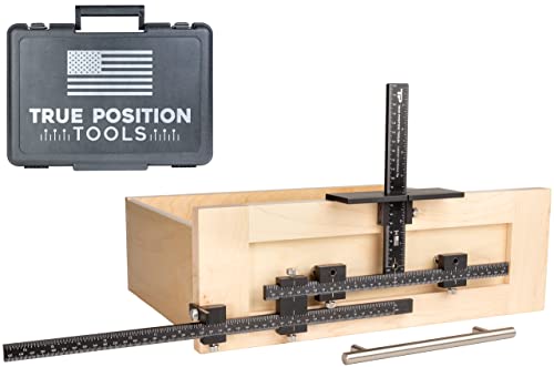 【中古】【未使用・未開封品】True Position Tools プロキャビネットハードウェアジグ ? 引き出しのフロントハンドルとノブを素早く取り付け ? アメリカ製 ? 手作業でキャ