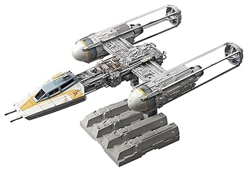 【中古】スター・ウォーズ Yウイング・スターファイター 1/72スケール 色分け済みプラモデル