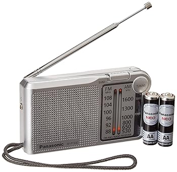【中古】パナソニックラジオ受信機。 M しろがね色 RF-P150D ラジオ-オーディオ-TV・オーディオ・カメラ