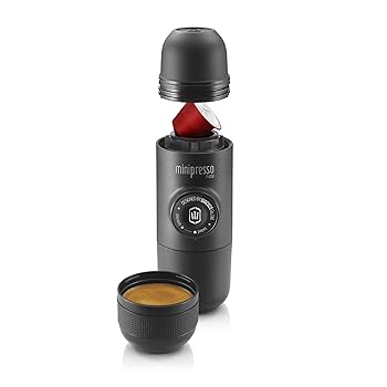 【中古】【正規品】WACACO Minipresso NS、ポータブルエスプレッソマシン、ネスプレッソオリジナルカプセルと互換性のあるカプセルに対応、旅行用コーヒ｜AJIMURA-SHOP