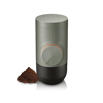 【中古】【未使用】WACACO Minipresso GR2エスプレッソマシン手動でプッシュ式 互換コーヒー粉専用，ポータブルコーヒーマシン18バール手動操作
