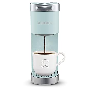 【中古】Keurig (キューリグ) K-Mini Plus シングル勤務 K-Cup ポッドコーヒーメーカー 6~12薬局衡オンスの抽き出し大いさ 最大限度9個のKカップポッドを納める能力のある ト コーヒーメーカー・エスプレッソマシン-コーヒーメーカー