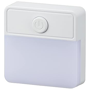 【中古】【未使用】オーム電機 薄型LEDナイトライト スイッチ式 電球色 NIT-ALA6PSQ-WL 06-1723 OHM フットライト 足元灯 壁コンセント